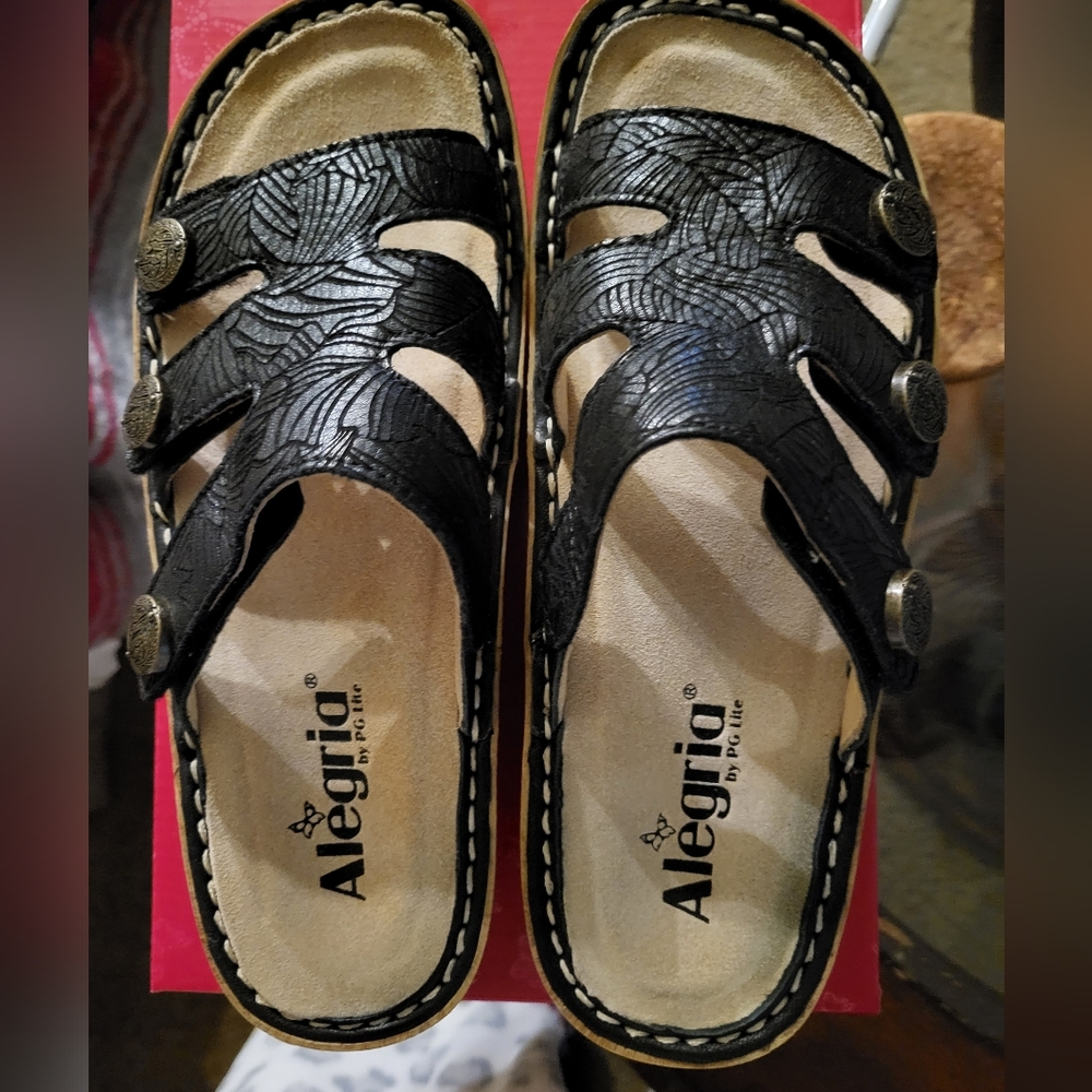 Alegria Sandals sz 8-8.5